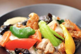 カイコウ飯（から揚げ入り中華飯）